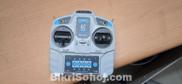 Fully customizable quadcopter
